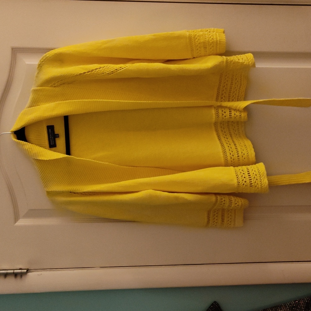 Jones New York signature woman 1X yellow sweater